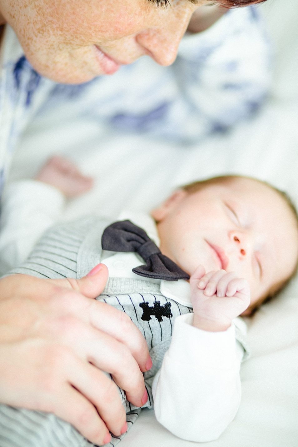 Nestling Photography_lifestyle newborn family pictures (22)